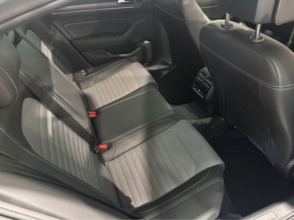 Volkswagen Passat 2.0 TDI R-LINE HIGH SPEC DIGITAL 360362217
