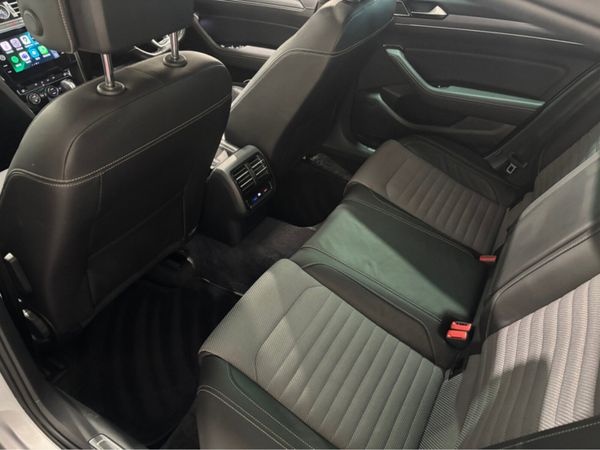 Volkswagen Passat 2.0 TDI R-LINE HIGH SPEC DIGITAL 360362219