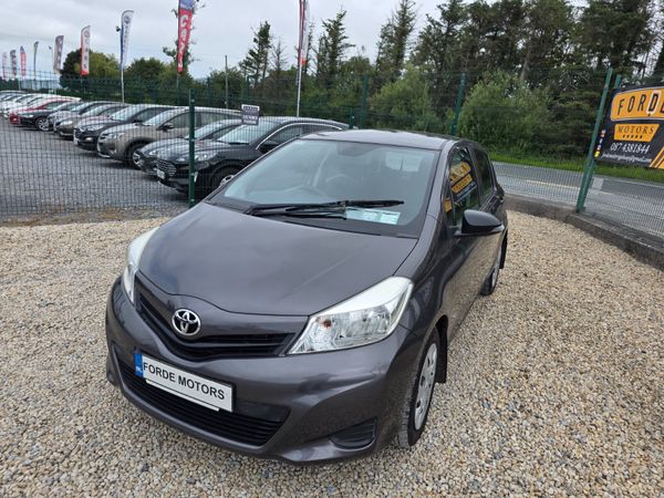 Toyota Yaris 2013 360389291