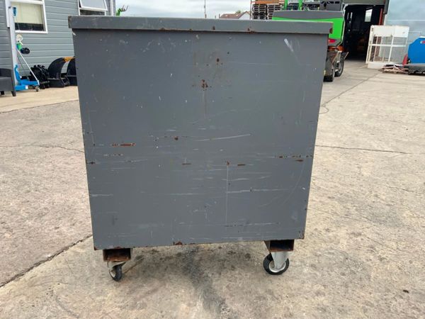 SECURE SITE STORAGE CHEST / TOOL SAFE...4174. 360394084