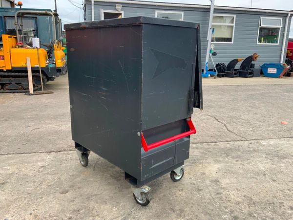 ARMORGARD TUFFBANK STORAGE BOX........3659. 360394155