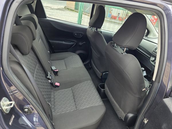 Toyota Yaris 2012 360444891