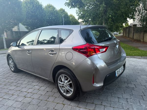 Toyota Auris 2013 1.33 Petrol only 89,000kms 360441548