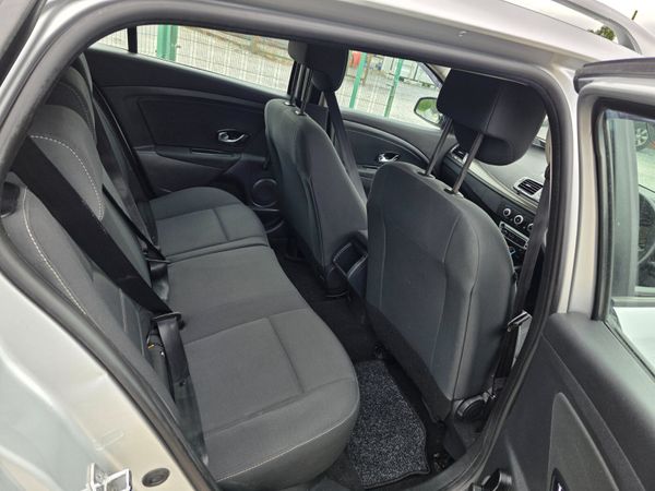Renault Megane Estate  2015 360441807