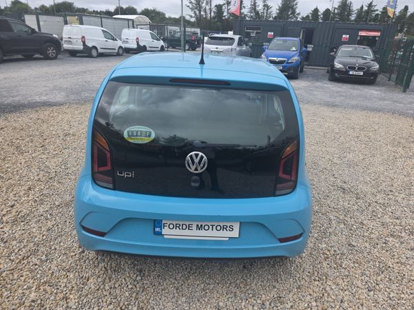 Volkswagen up! 2018 360443824
