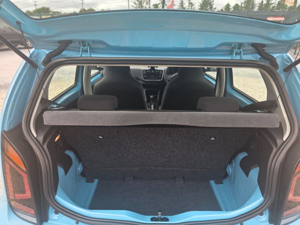 Volkswagen up! 2018 360443841