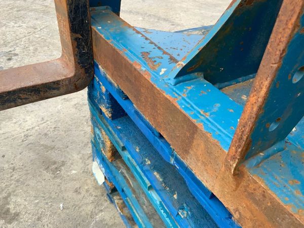 2020 CONQUIP PALLET FORKS....65mm PINS......3679. 360464883