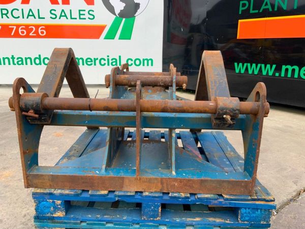 2020 CONQUIP PALLET FORKS....65mm PINS......3679. 360464893