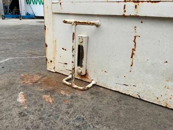 ON SITE CHEMICAL STORAGE CAGE.....3712..(COSHH) 360465019