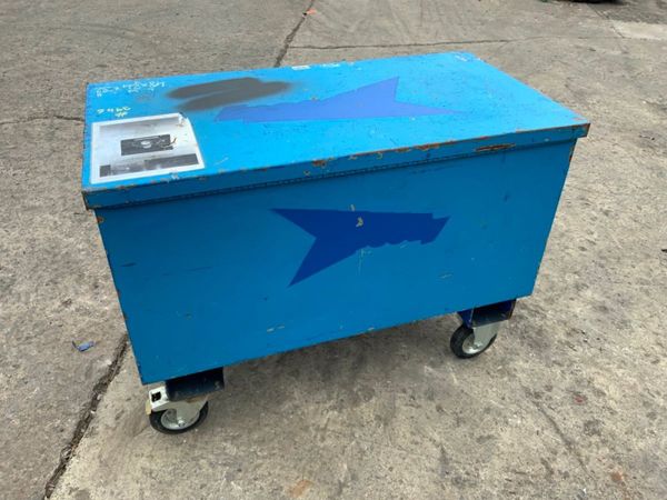 ARMORGUARD OXBOX  TOOL STORAGE BOX...3946. 360465105