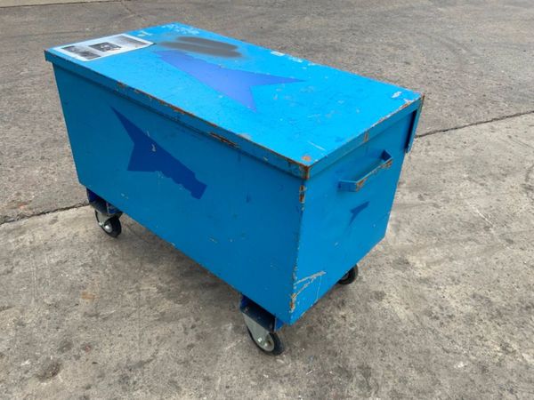 ARMORGUARD OXBOX  TOOL STORAGE BOX...3946. 360465106
