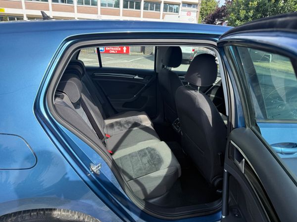 Volkswagen Golf 2014 Automatic 360461216