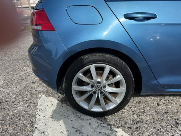 Volkswagen Golf 2014 Automatic 360461253