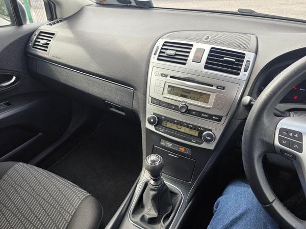 Toyota Avensis 2013 360474739