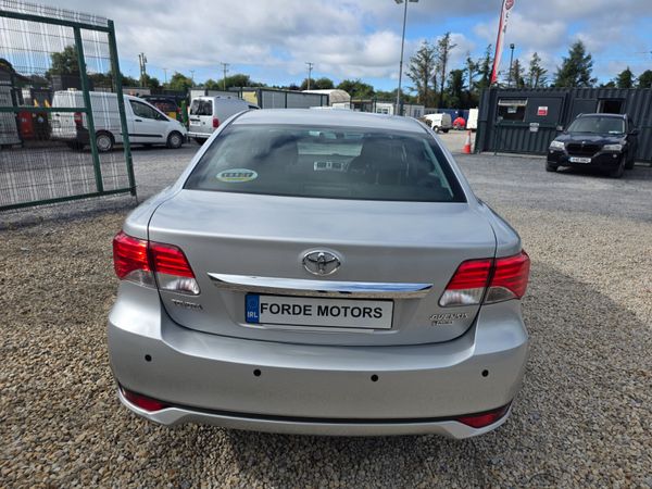 Toyota Avensis 2013 360474731