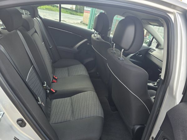 Toyota Avensis 2013 360474732