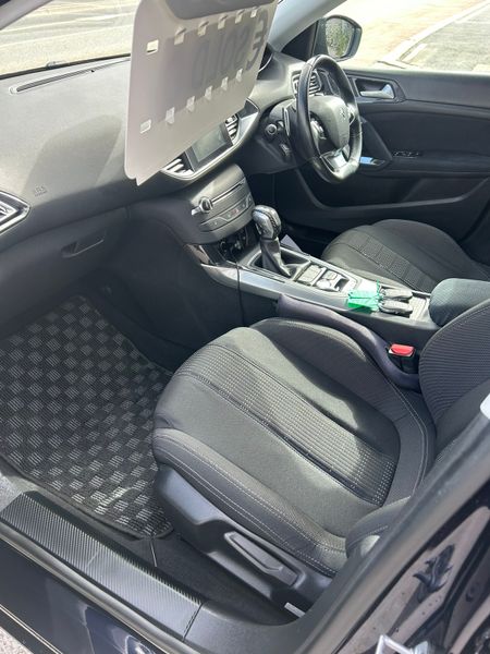 2015 Peugeot 308 1.2 Petrol Auto LOW KMS 360470334