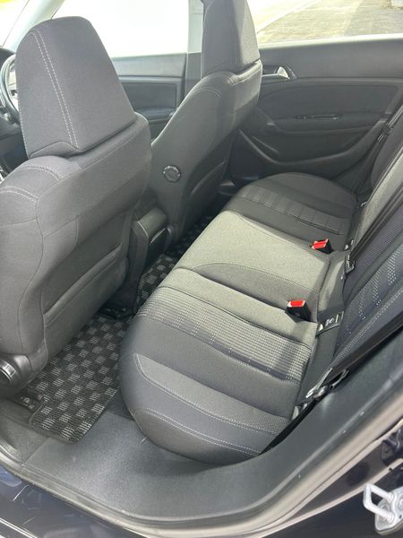 2015 Peugeot 308 1.2 Petrol Auto LOW KMS 360470335