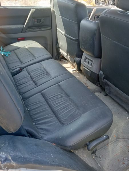 Pajero lwb 06 parts 360482059