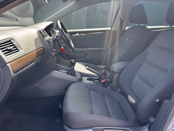 2018 VOLKSWAGEN JETTA 1.2 TSI COMFORTLINE 360493555