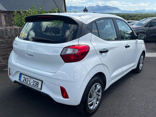 Hyundai i10 2024 only 20000 kms  as new 360501005