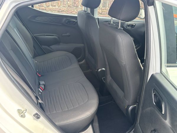 Hyundai i10 2024 only 20000 kms  as new 360501117
