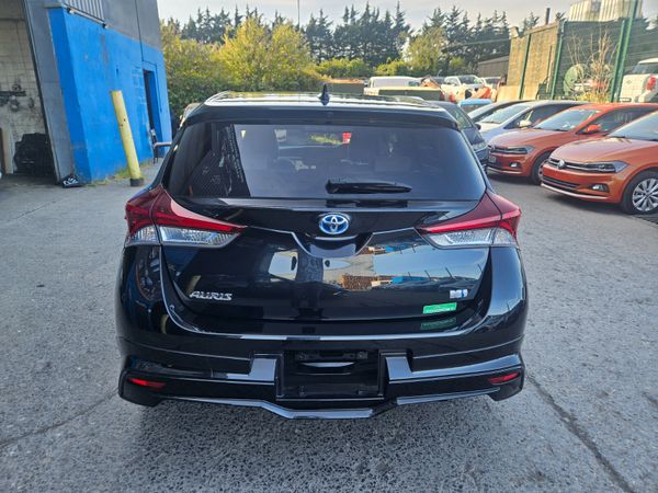 2016 Toyota Auris Hybrid /Modellista Spec 360546598