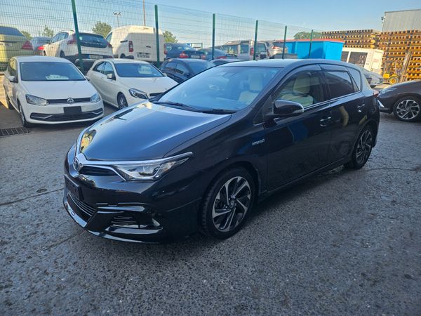 2016 Toyota Auris Hybrid /Modellista Spec 360546600