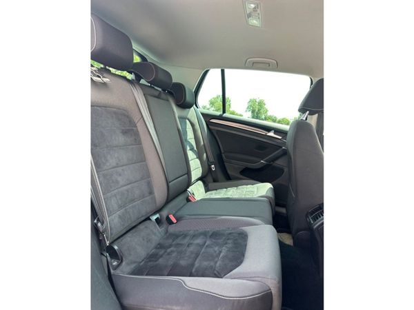Volkswagen Golf Highline 1.6 TDI Manual FWD 110HP 360554494