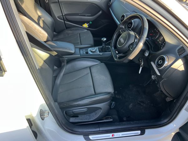 Audi A3 2016 1.6 TDi SE 360574367