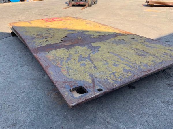 ROAD CROSSING PLATES / TRENCH COVERS....1345. 360577252