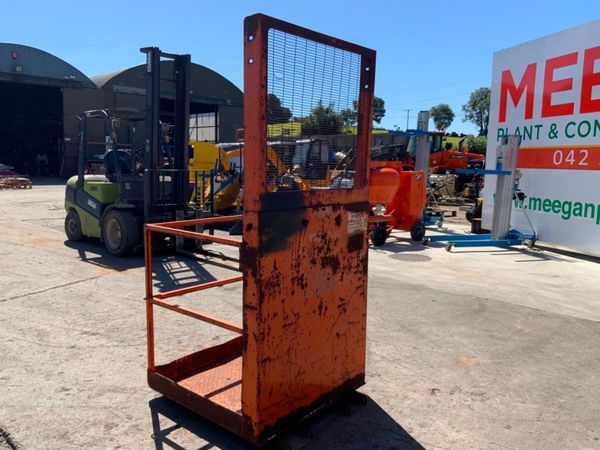 FORK LIFT ACCESS PLAFORM / MAN BASKET.....4014-2. 360595244
