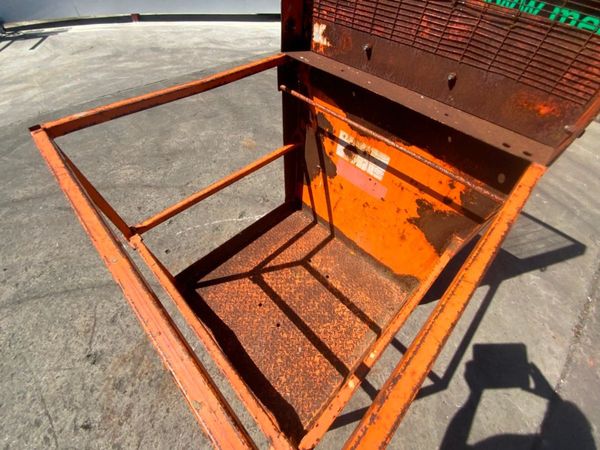 FORK LIFT ACCESS PLAFORM / MAN BASKET.....4014-2. 360595245