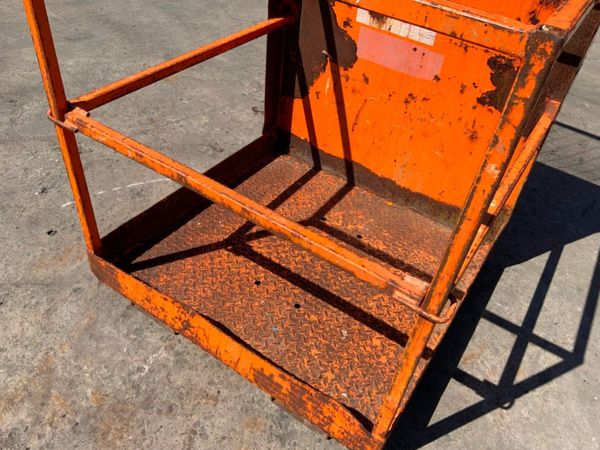 FORK LIFT ACCESS PLAFORM / MAN BASKET.....4014-2. 360595246