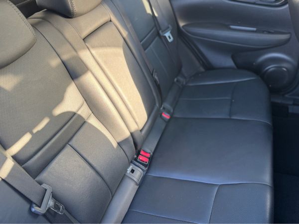Nissan Qashqai 1.2 SV PREMIUM '17 4DR 360597033