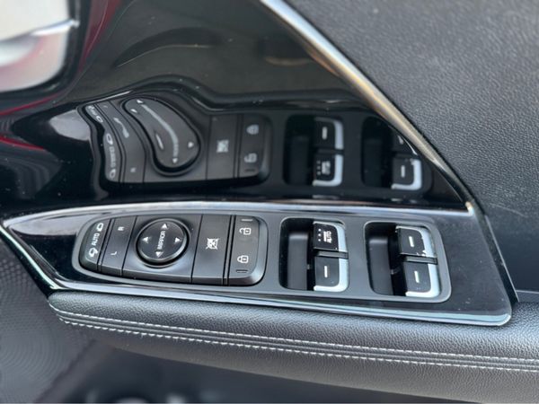 Kia Niro 1.6 GDI 2 104BHP 5DR AUTO 360597137