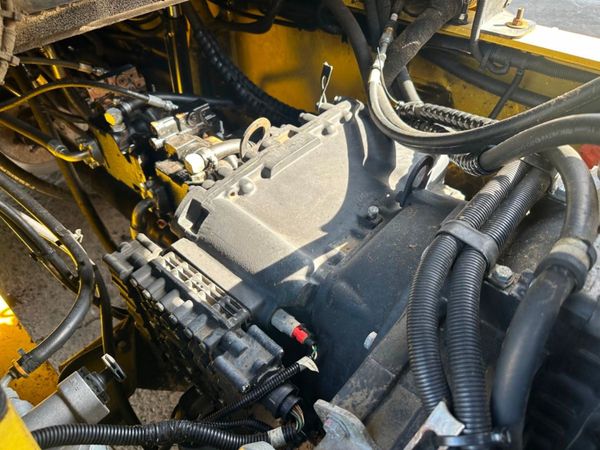 2013 HYSTER 16 TON HEAVY DUTY FORKLIFT. 360592073