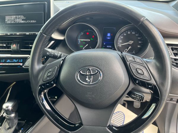 TOYOTA C-HR 2018, 1.8 HYBRID AUTO HIGH SPEC 360601947