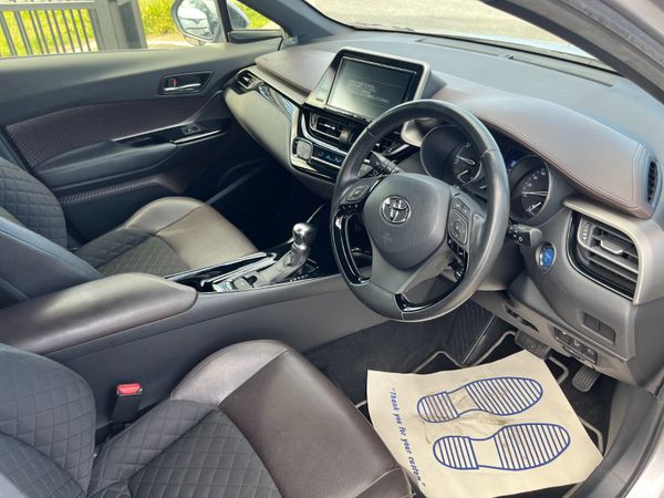 TOYOTA C-HR 2018, 1.8 HYBRID AUTO HIGH SPEC 360601955