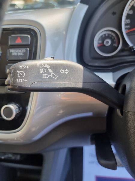 Volkswagen Up 1.0 Automatic 360602867