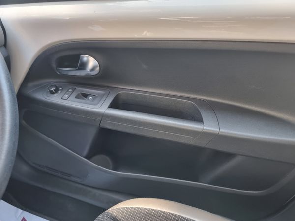 Volkswagen Up 1.0 Automatic 360602908