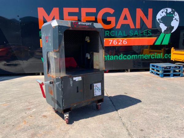 ARMOGUARD MOBILE CUTTING STATION.....4174. 360603187