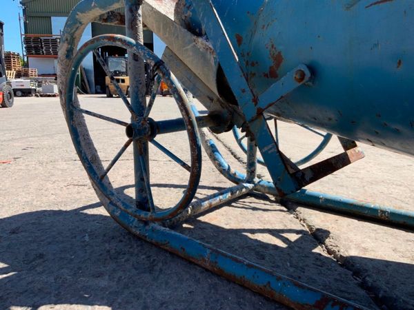 1500lts CONQUIP CONEFLOW CONCRETE SKIP...1370. 360603287