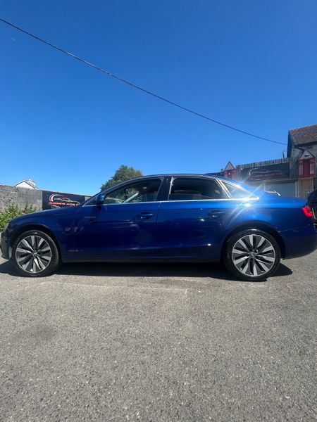 Audi A4 2014 360616312