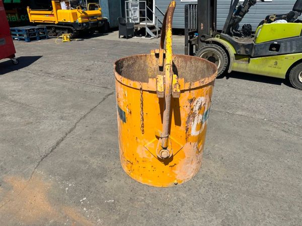 500 ltr CONCRETE TIPPING RUBBLE SKIP POT...978 360611177