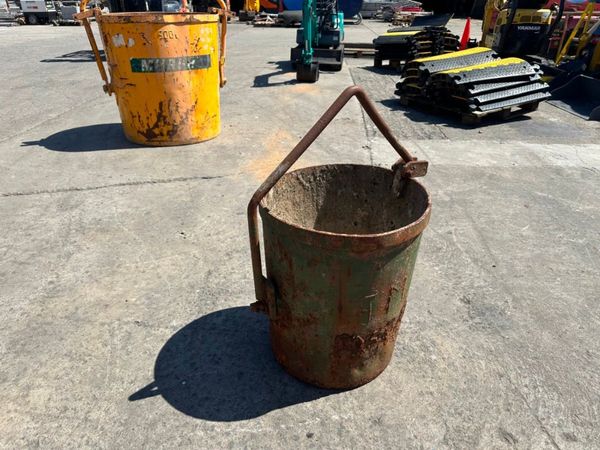 100 ltr CONCRETE TIPPING RUBBLE SKIP POT...727. 360611246