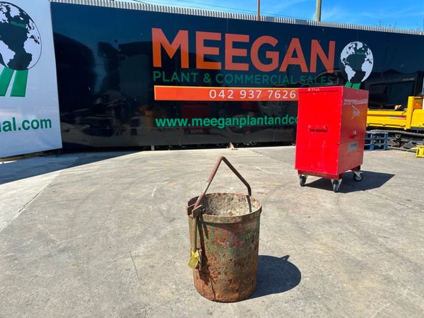 100 ltr CONCRETE TIPPING RUBBLE SKIP POT...727. 360611242