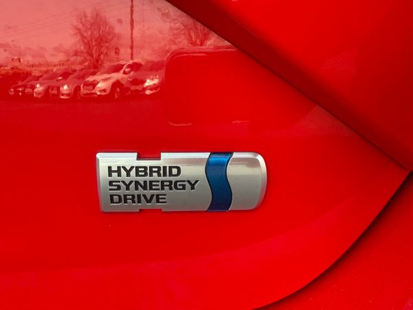 2017 Toyota Vitz/ Yaris 1.5 Hybrid  automatic, 360639438
