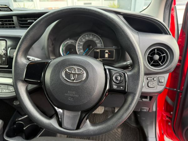 2017 Toyota Vitz/ Yaris 1.5 Hybrid  automatic, 360639441