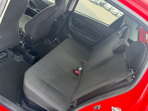 2017 Toyota Vitz/ Yaris 1.5 Hybrid  automatic, 360639450